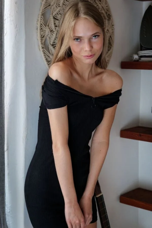 Ilaria 38 Anni, Donna elegante dal fascino discreto pronta ad ascoltarti