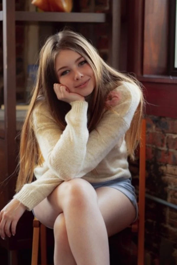 Lidia 28 Anni, Ragazza dolce dal fascino naturale con tanta voglia di sentirti
